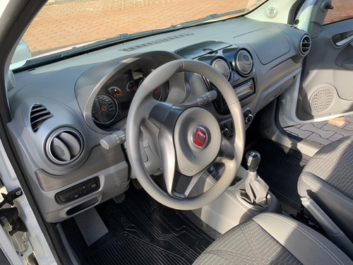 Fiat Palio Attractive 1.0 Completo