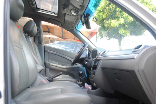 Chevrolet Optra 1800