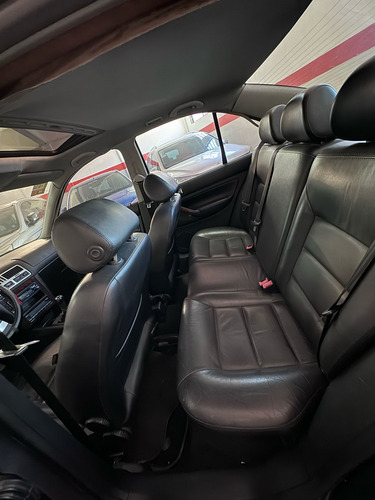 Volkswagen Bora 1.8 Highline T 180cv Cuero