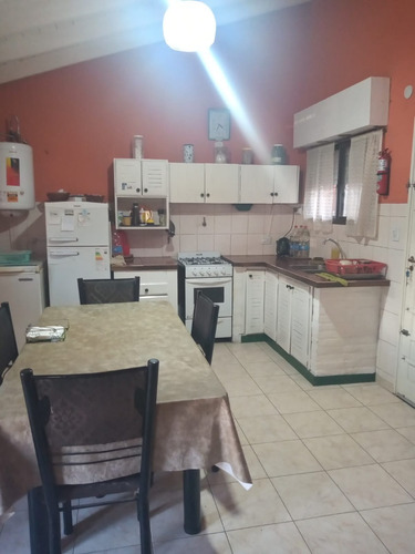 Imagen 9 de 18 de Casa Al Frente Amoblada - Calle 6 Nº 7392 Mar Del Tuyu