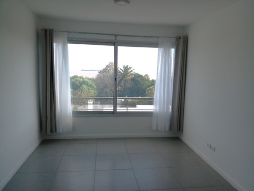 Apartamento Acondicionado A Nuevo En Zona Balnearia De Colonia Del Sacramento!