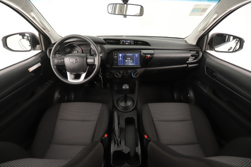 Imagen 8 de 15 de Toyota Hilux 4x4 Dc Dx 2.4 Tdi 6 Mt My22