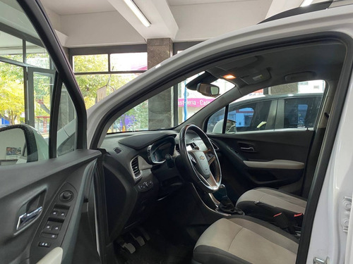 Imagen 7 de 9 de Chevrolet Tracker 1.8 Ltz L/17. Año 2017. Unica Mano. 42000