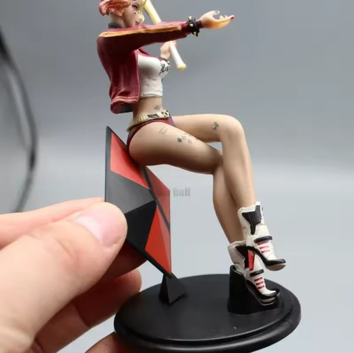 Figura Accion Coleccion Harley Quinn Escuadron Suicida
