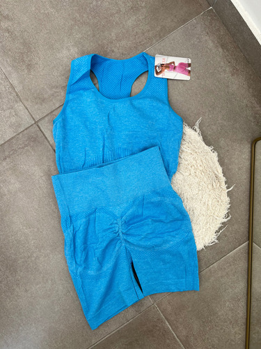 Conjunto Deportivo Mujer Top Calza Biker Frunce Levanta Cola