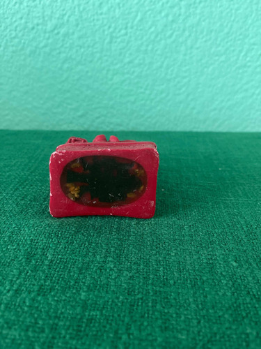 Figura De Buda Color Rojo (Usado)