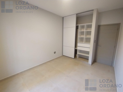 Departamento Con Patio En Alto Alberdi