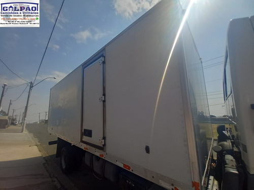 Imagem 10 de 15 de Ford Cargo 815 Baú Carga Seca - (2007)