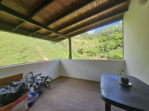 Hermoso Penthouse En Colinas De La Tahona