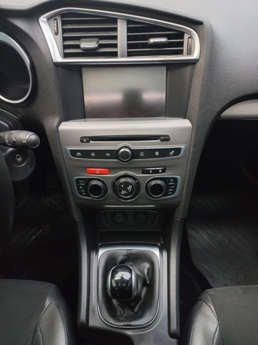 Imagen 20 de 23 de Citroen C4 Loung 1.6 Hdi 10 Años