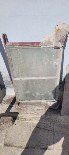 Ventana Banderola Gris