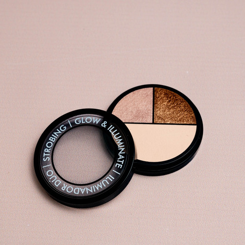 Imagen 3 de 5 de Maquillaje Iluminador Dúo / Glow & Illuminate Xúlu Z137 Tono Del Iluminador Gold