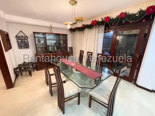Casa En Venta En La Tahona