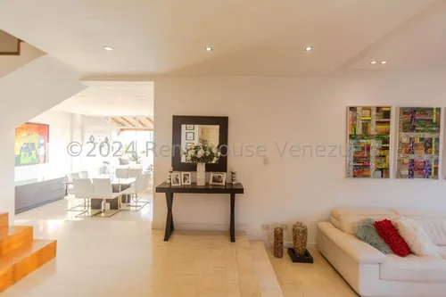 Casa Alto Hatillo 25-14141 R.e