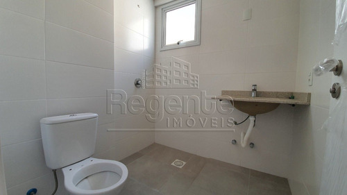 Imagem 9 de 15 de Apartamento A Venda Com 2 Quartos No Bairro Coqueiros Em Florianopolis - V-81887