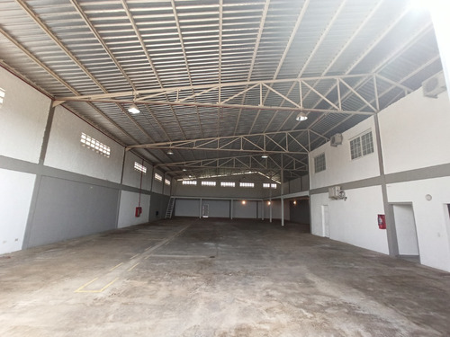 Imagen 5 de 18 de En Venta O Alquiler Galpones Industrial En Impecables Condiciones, 1120 Metros De Construcción, Seguridad, Agua Permanente Las Instalaciones Más Completas Que Encontrarás En Margarita