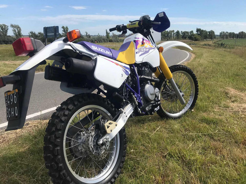 Imagen 5 de 16 de Suzuki 350 Se