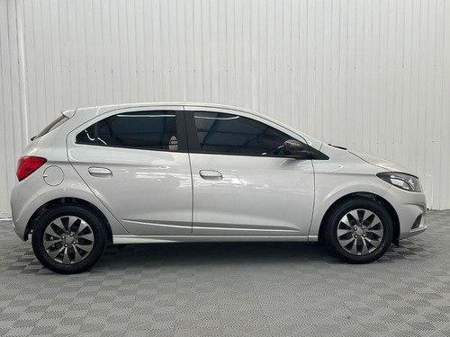 Chevrolet Onix BLACK EDITION