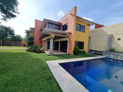 Casa En Renta En La Toscana, Acapatzingo Cuernavaca Morelos.