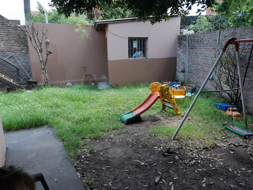 Imagen 5 de 7 de Ramos Mejia 4 Amb Con Patio Y Fondo