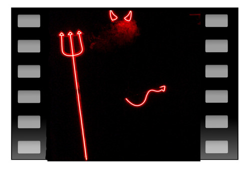 Cartel Figura Diablo Neon Rojo - Alquiler-fiesta-evento-deco