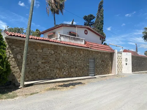 Quinta En Venta En Villas Campestres En Ciénega De Flores N.l. (incluye 3 Casas En El Terreno)