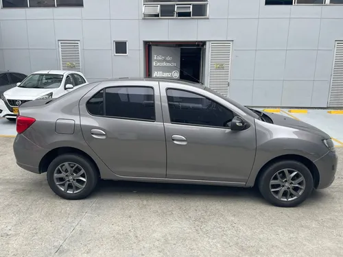 Renault Logan 1.6 Authentique / Life