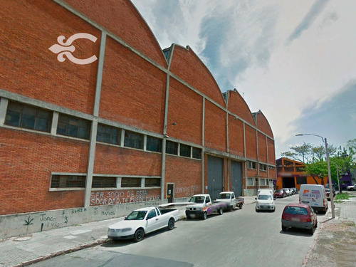 Gran Local En Montevideo Ref. 5940 (ref: Cbr-715)