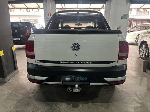 Volkswagen Saveiro 1.6 16v Cross Cab. Dupla Total Flex 2p