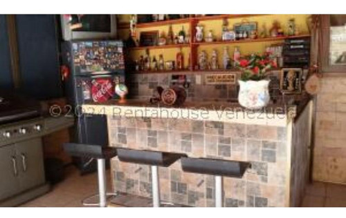 #24-27862 Confortable Y Fresco Apartamento En Boleita Norte