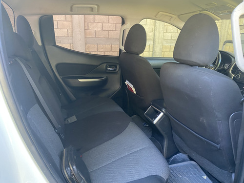 Mitsubishi L200 2.5 Di-D Cabina Doble 4X4 At