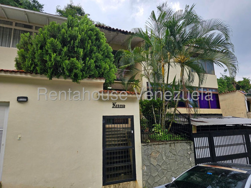 Ms: 25-8955. Se Vende Amplia Casa Quinta En Colinas De Bello Monte. A=450m2, 6h, 3b, 3p.