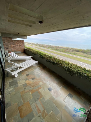 Imagen 1 de 30 de Espectacular Departamento En Brava Frente Al Mar - Punta Del Este Brava