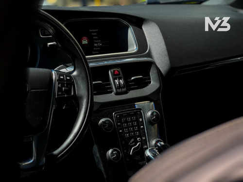 Volvo V40 2.0 T5 R-design Drive-e 5p