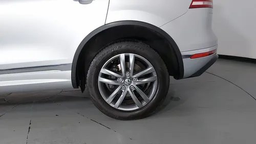 Volkswagen Touareg 4.2 V8 R-LINE