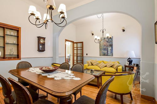 Imagen 21 de 28 de Hermoso Ph De 5 Ambientes - Patio - Jardin - Piscina - Terraza - Parrilla - Sin Expensas - Reciclado