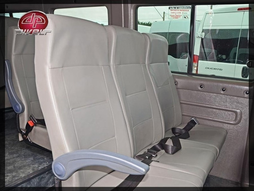 Van Renault Master 2.5 Passageiro Escolar 16l