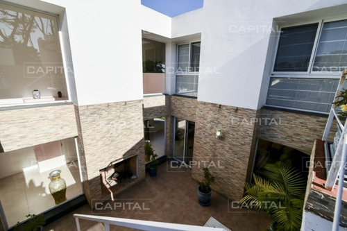 Imagen 22 de 30 de Casa En Venta San Rafael Tres Dormitorios + Piscina + Casa De Huéspedes- Ref: 28645