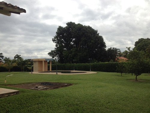 Imagen 27 de 30 de Negociable. Hermosa Casa En El Safari Country Club, Carabobo. 04125038440