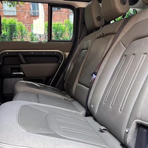 Land Rover Defender S 2020