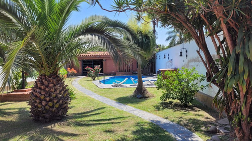 Venta Casa 5 Dormitorios Zona Av America