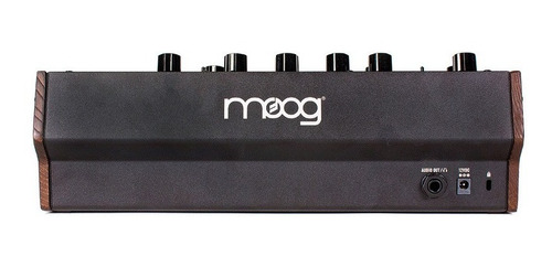 Imagen 2 de 3 de Moog Mother 32 Sintetizador Semi-modular Análogo