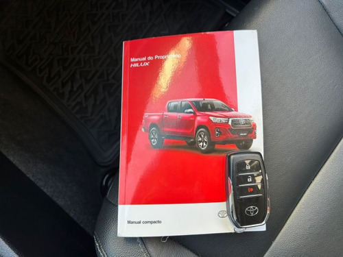 Toyota Hilux Hilux 2.7 SRV 4X2 CD 16V FLEX 4P AUTOMÁTICO