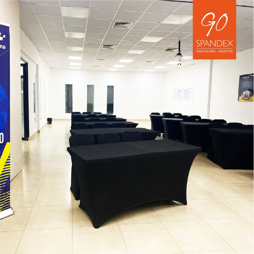 Arriendo De Mesa Plegable 180 X 75 Cms. Con Mantel Spandex
