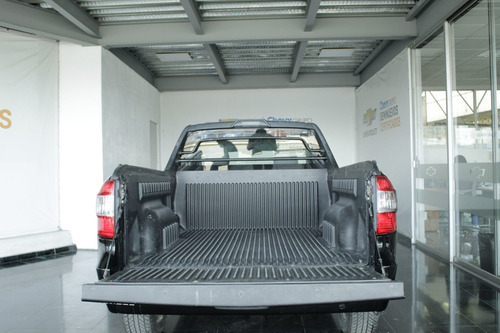 Imagen 8 de 15 de Chevrolet Tornado 2020 1.8 Ls Mt