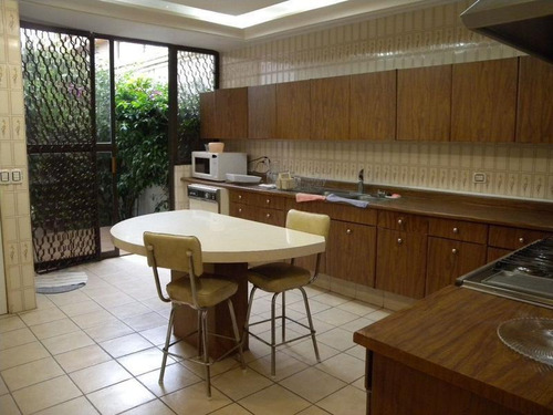 Imagen 20 de 23 de Casa En Una De Las Mejores Calles De Bosques