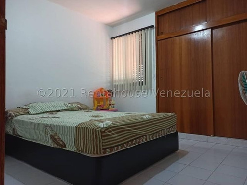 Imagen 15 de 27 de Jorge Sayegh, Vende Hermoso Town House #22-13404
