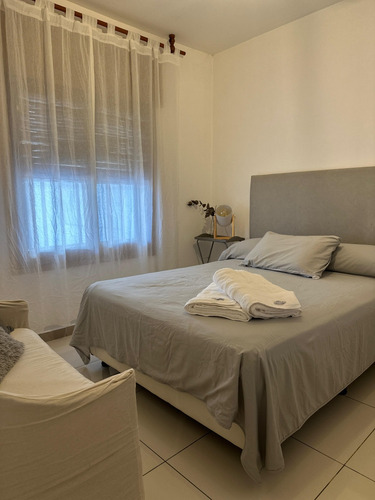 Casa Q Alguiler Temporario Cba Cap Aeropuerto / Kempes / Shopping - Cochera Ropa De Cama Equipada Full