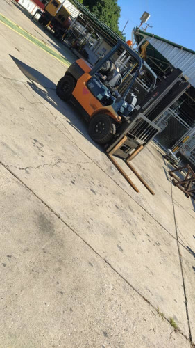 Montacargas Toyota Gas Y Gasolina 3.5ton 2008 2400hr Impecab