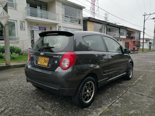 Chevrolet Aveo Emotion 2011 1.6 Gt